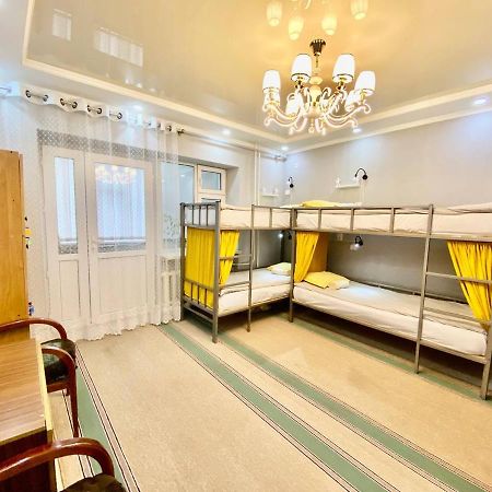 Downtown Homestay Bischkek Exterior foto