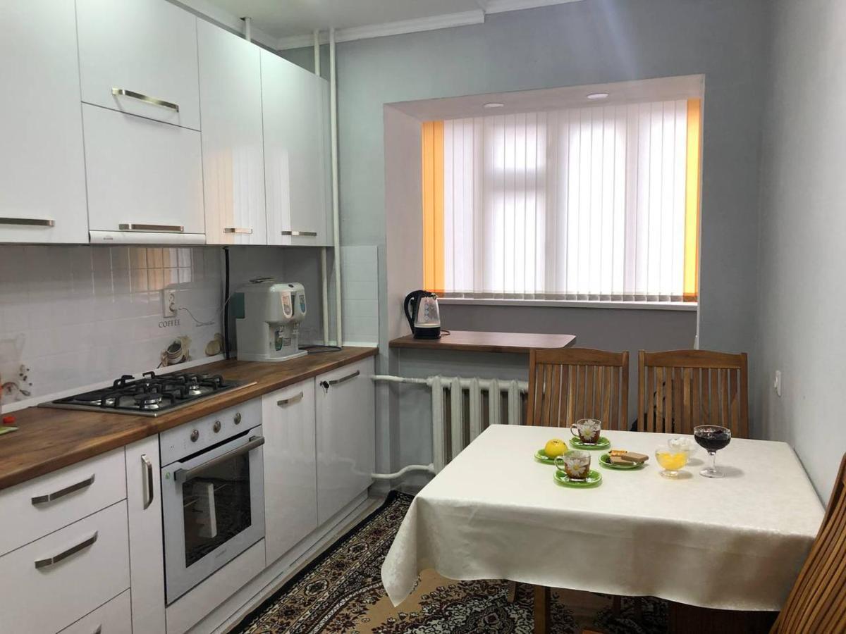 Downtown Homestay Bischkek Exterior foto
