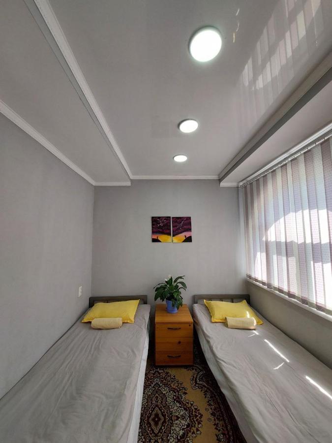 Downtown Homestay Bischkek Exterior foto